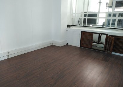Bureau - 353 m²