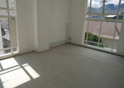 Bureau - 353 m²