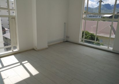 Bureau - 353 m²