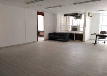 Bureau - 353 m²