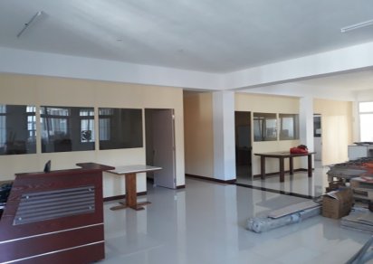 Bureau - 3600 p²