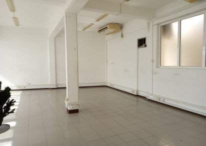 Bureau - 447 m²