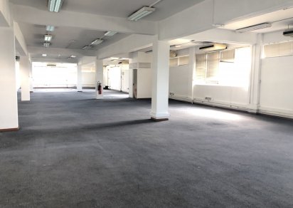Bureau - 490 m²