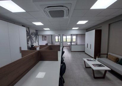 Bureau - 66 m²