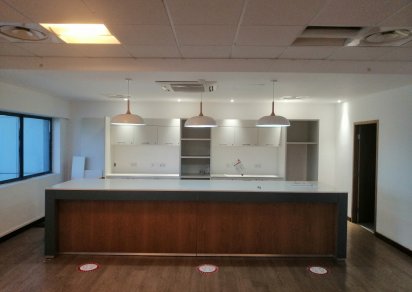 Bureau - 720 m²