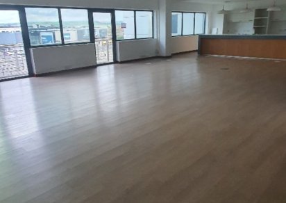 Bureau - 750 m²