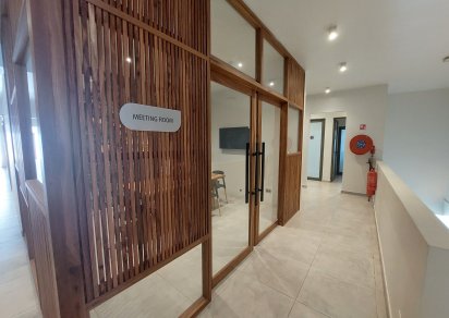 Bureau - 79 m²