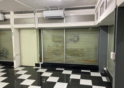 Bureau - 90 m²