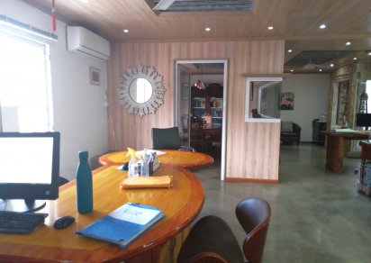 Bureau - 92 m²