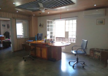 Bureau - 92 m²