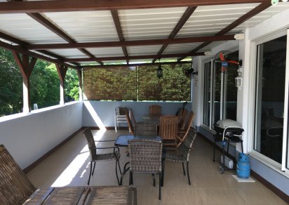 Commercial building - 391 m²