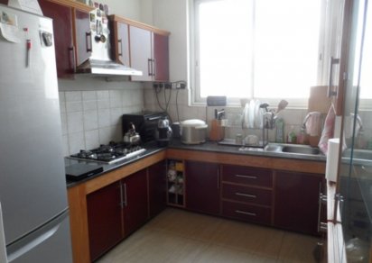 Commercial building - 391 m²