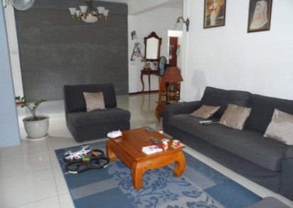Commercial building - 391 m²