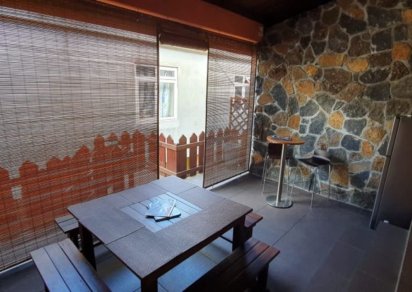 Commercial building - 520 m²