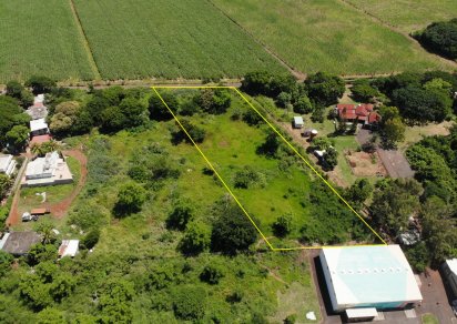 Commercial land - 1 Acre(s)
