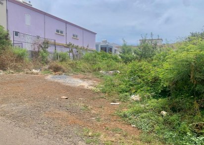 Commercial land - 622 m²
