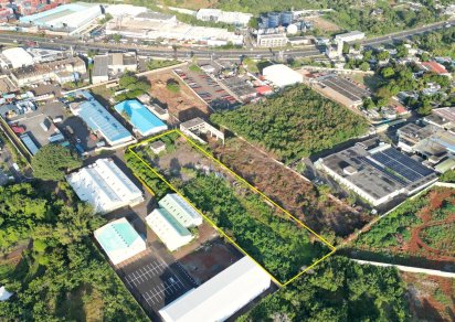 Commercial land - 8887 m²