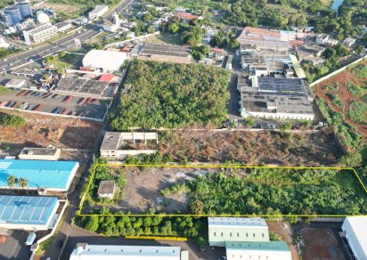 Commercial land - 8887 m²
