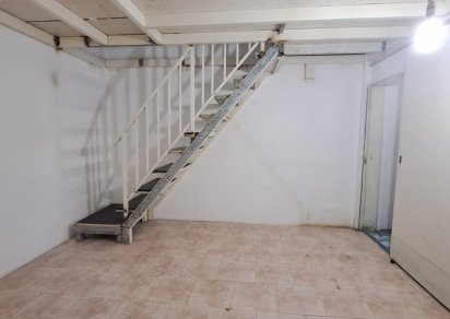 Commercial space - 35 m²