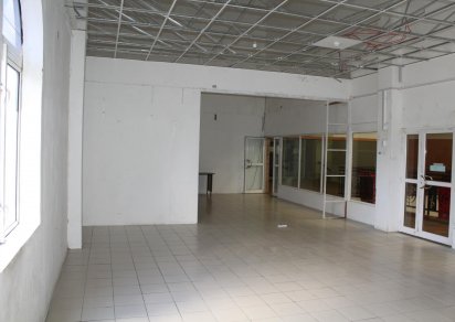 Commercial space - 86 m²