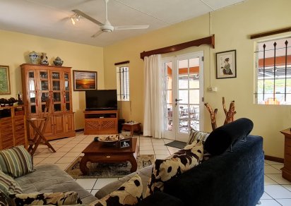 House / Villa - 10 Bedrooms - 720 m²