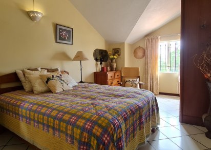 House / Villa - 10 Bedrooms - 720 m²