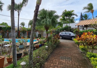 House / Villa - 10 Bedrooms - 720 m²