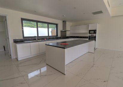 House / Villa - 2 Bedrooms - 135 m²