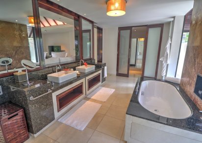 House / Villa - 2 Bedrooms - 223 m²