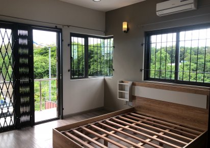 House / Villa - 3 Bedrooms - 1453 ft²
