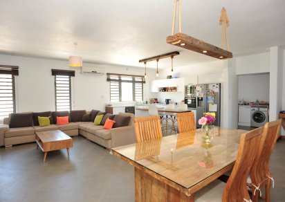 House / Villa - 3 Bedrooms - 204 m²
