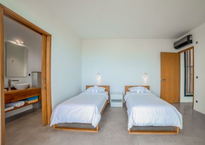 House / Villa - 3 Bedrooms - 220 m²