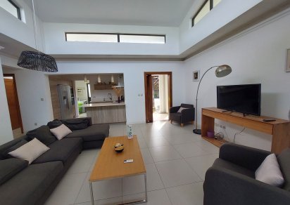 House / Villa - 3 Bedrooms - 225 m²