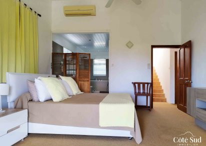 House / Villa - 3 Bedrooms - 230 m²