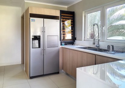 House / Villa - 3 Bedrooms - 233 m²