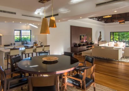 House / Villa - 3 Bedrooms - 250 m²