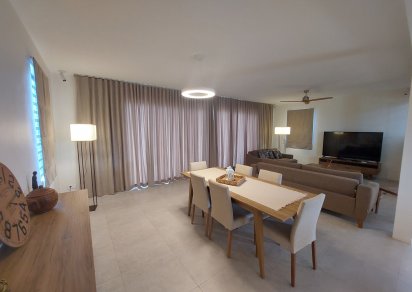 House / Villa - 3 Bedrooms - 250 m²