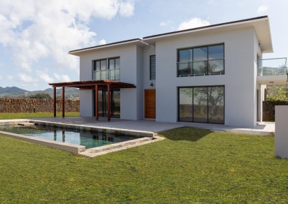 House / Villa - 3 Bedrooms - 253 m²