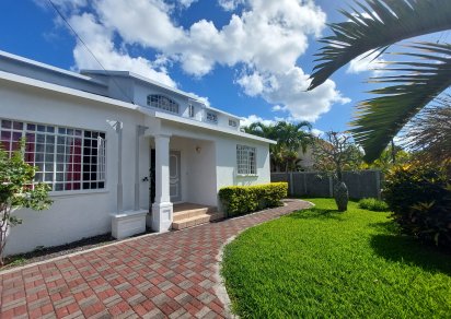 House / Villa - 3 Bedrooms - 269 m²