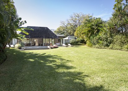 House / Villa - 3 Bedrooms - 288 m²