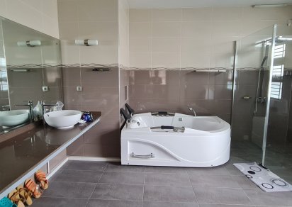House / Villa - 3 Bedrooms - 300 m²