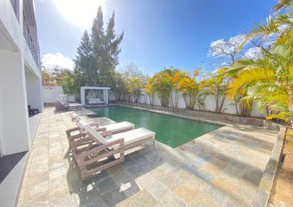 House / Villa - 3 Bedrooms - 300 m²