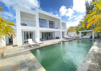 House / Villa - 3 Bedrooms - 300 m²