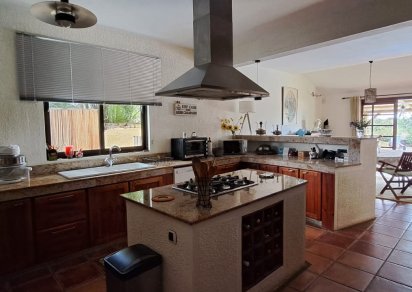 House / Villa - 3 Bedrooms - 320 m²