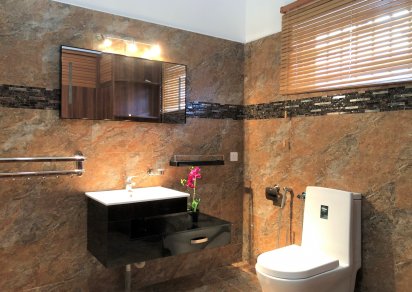 House / Villa - 3 Bedrooms - 3229 ft²
