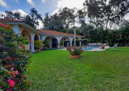 House / Villa - 3 Bedrooms - 335 m²