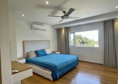 House / Villa - 3 Bedrooms - 350 m²