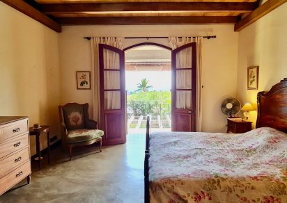 House / Villa - 3 Bedrooms - 390 m²