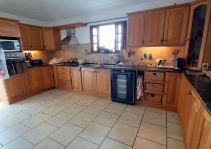 House / Villa - 3 Bedrooms - 600 m²