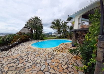 House / Villa - 3 Bedrooms - 600 m²